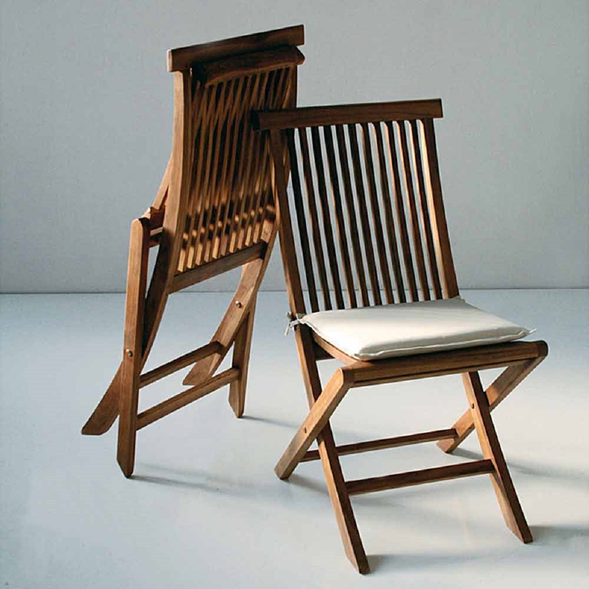 Luxury chairs - Modern, Luxurious and Inviting design